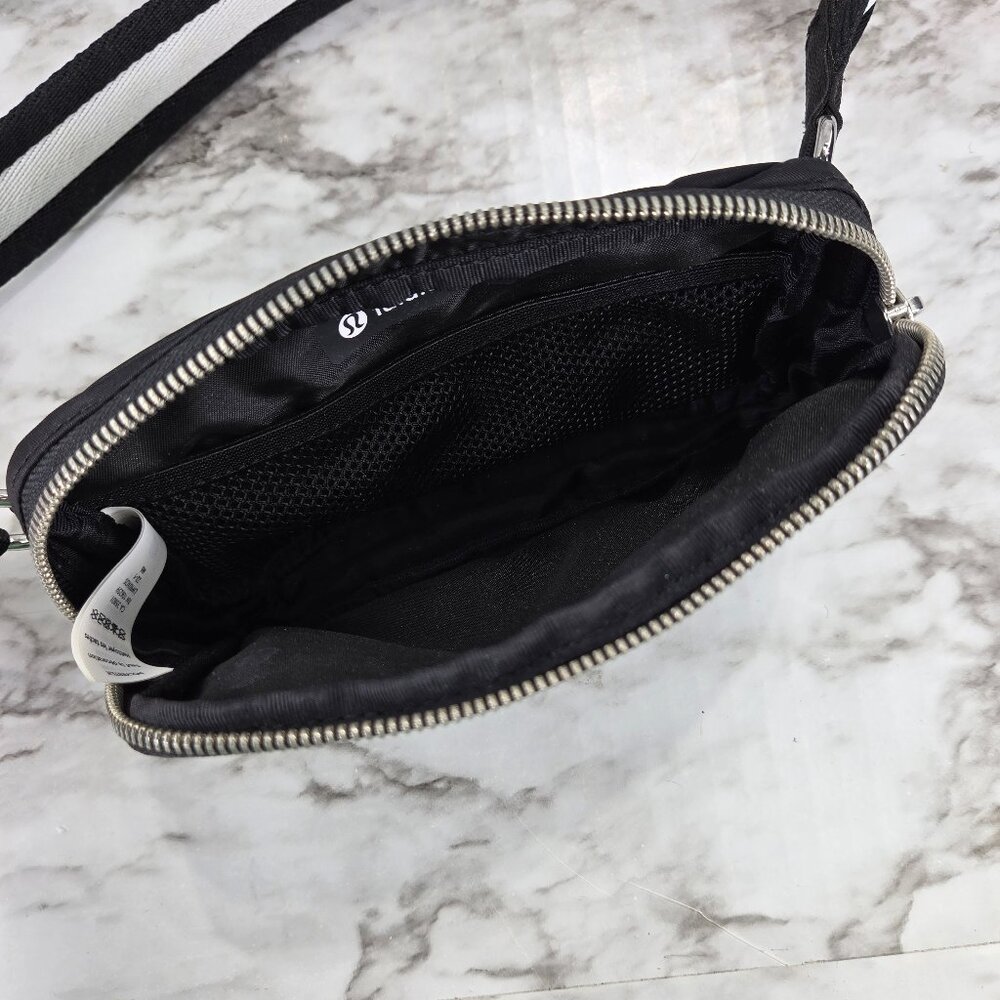 Lululemon Everywhere Crossbody Bag - Picture 5 of 5